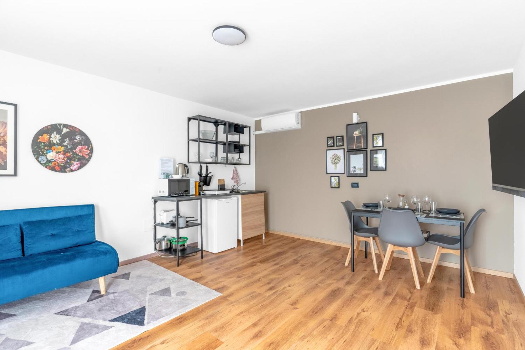 קסטלנואובו דל גארדה -Free Pool And Parking- Garda House Apartments מראה חיצוני תמונה