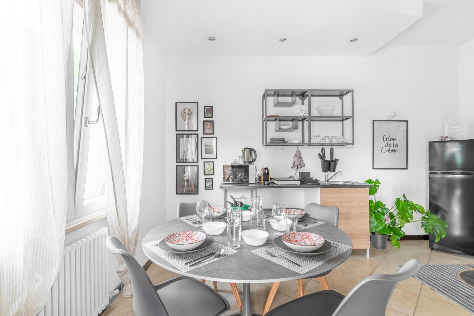 קסטלנואובו דל גארדה -Free Pool And Parking- Garda House Apartments מראה חיצוני תמונה
