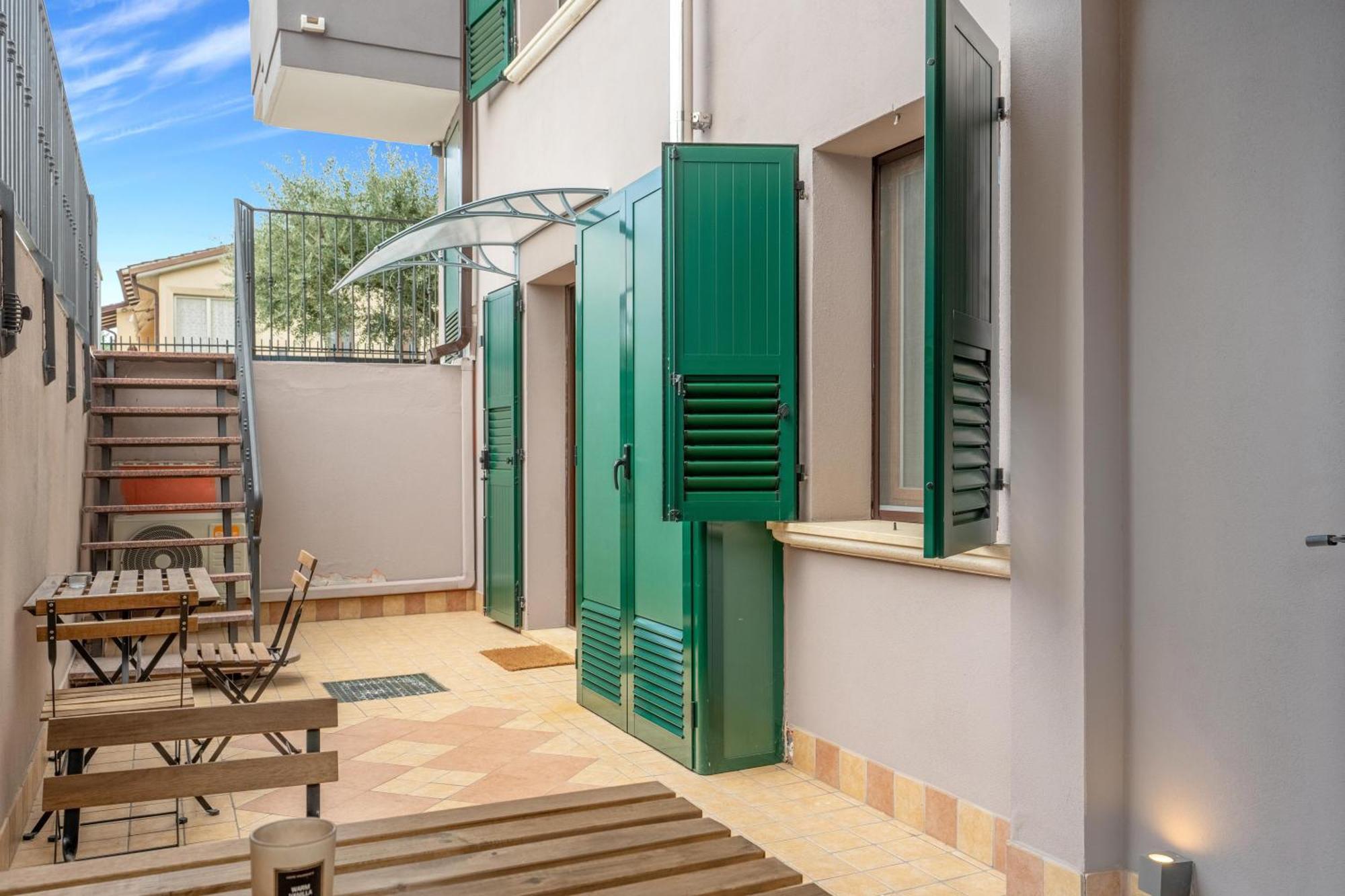 קסטלנואובו דל גארדה -Free Pool And Parking- Garda House Apartments מראה חיצוני תמונה